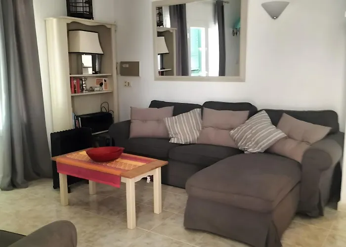 Abrils * Cala En Porter (Menorca)